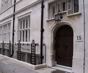 stone-cleaning-and-restoration-in-Mayfair-London